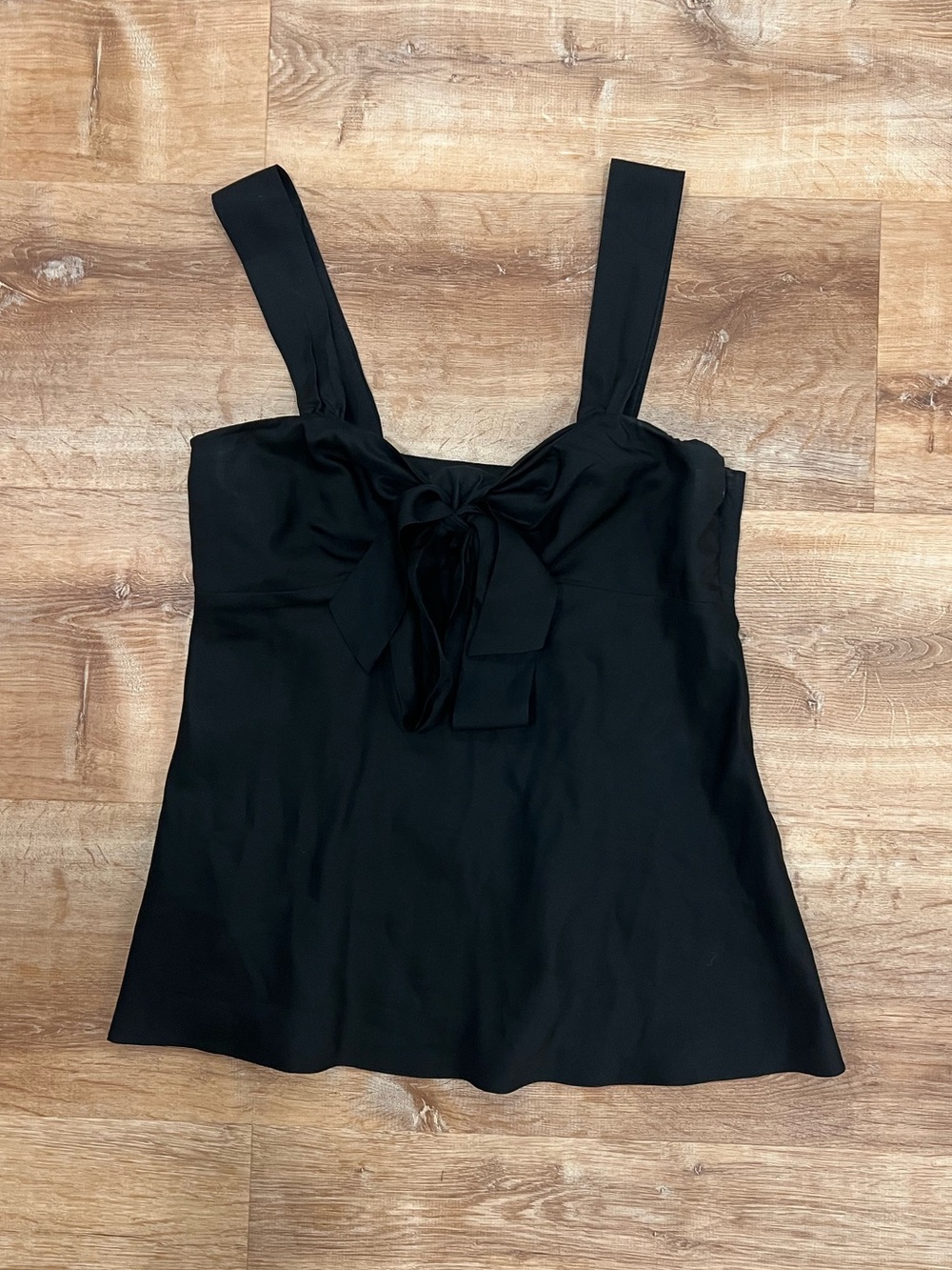 Banana republic vintage black 100% silk tank top